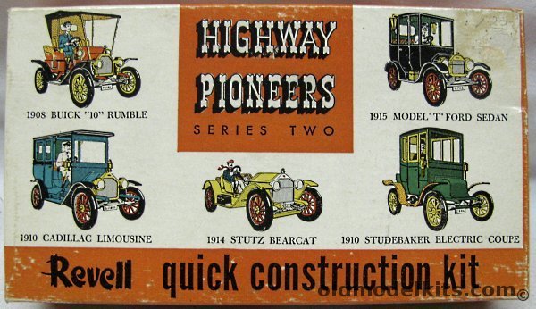 Revell 1/32 1914 Stutz Bearcat Highway Pioneers, H38 plastic model kit